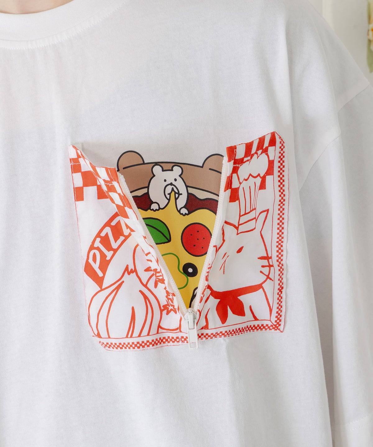 ポケットギミック付き ピザ屋ネコ＆クマ柄Tシャツ-12