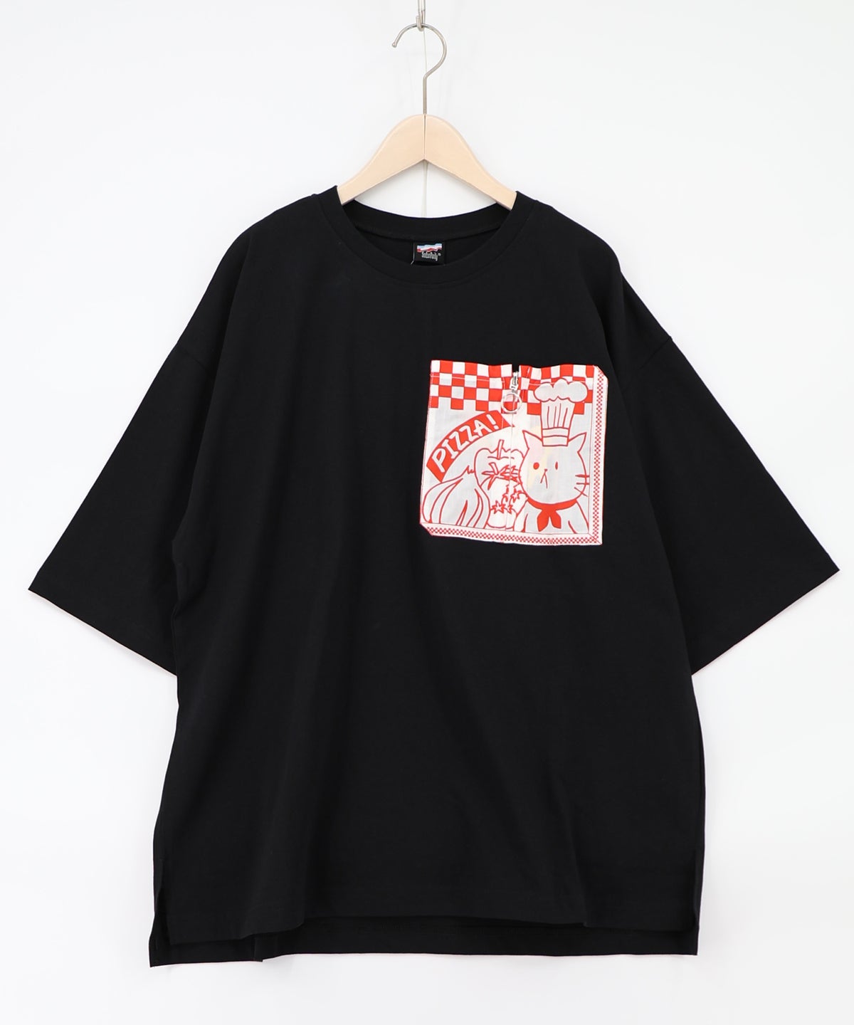 ポケットギミック付き ピザ屋ネコ＆クマ柄Tシャツ-15