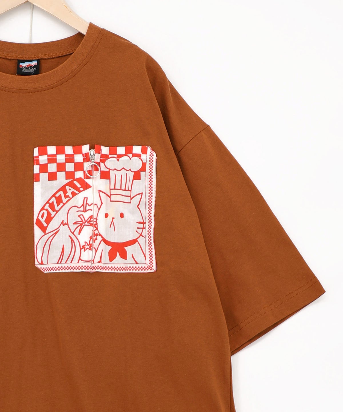 ポケットギミック付き ピザ屋ネコ＆クマ柄Tシャツ-16