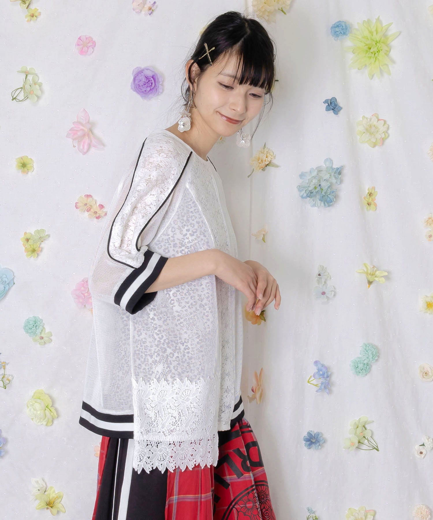 162619：メッシュ×花柄レース 異素材Tシャツの通販-ScoLar