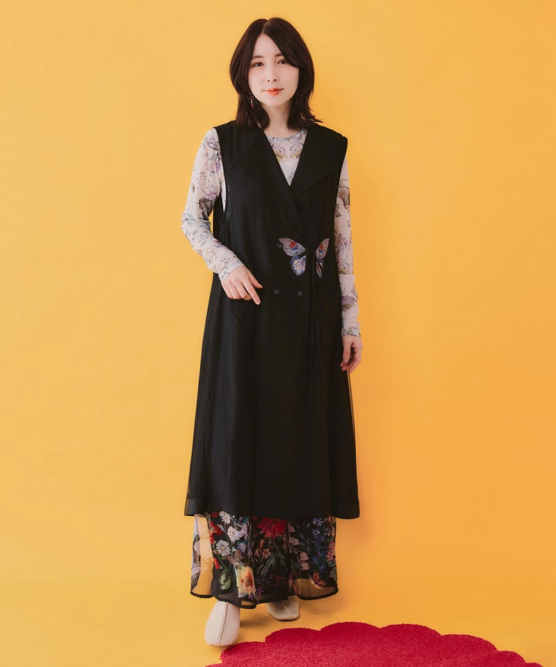 ワンポイント蝶刺繍ロング丈ジレ-2