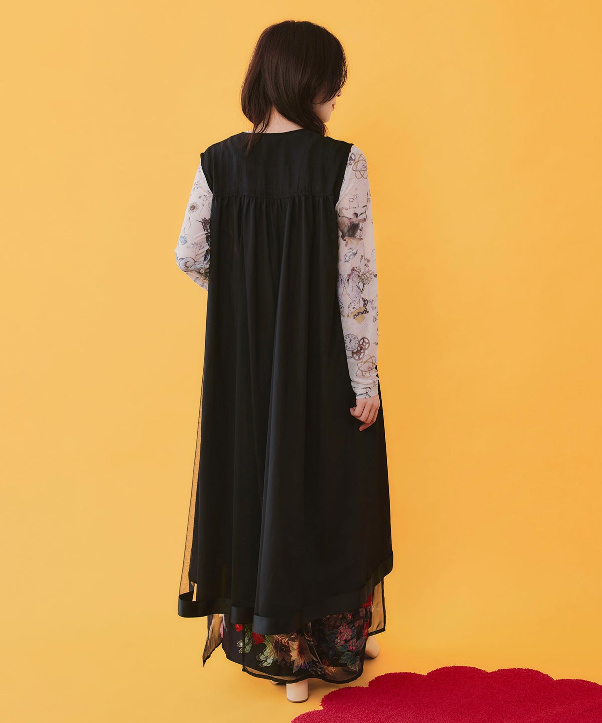 ワンポイント蝶刺繍ロング丈ジレ-4