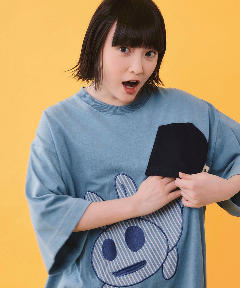 ポケットからこぼれウサギ アップリケTシャツ-7