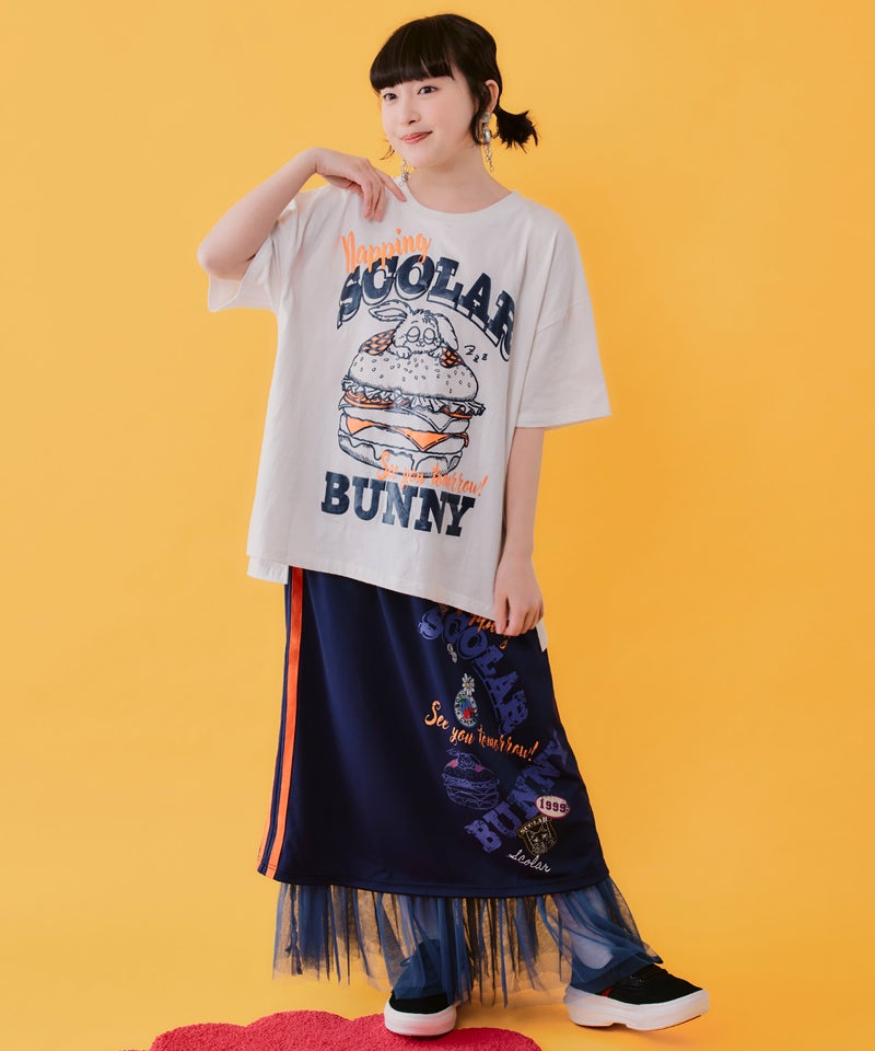 お昼寝ウサギinスカラーバーガー柄Tシャツ-3
