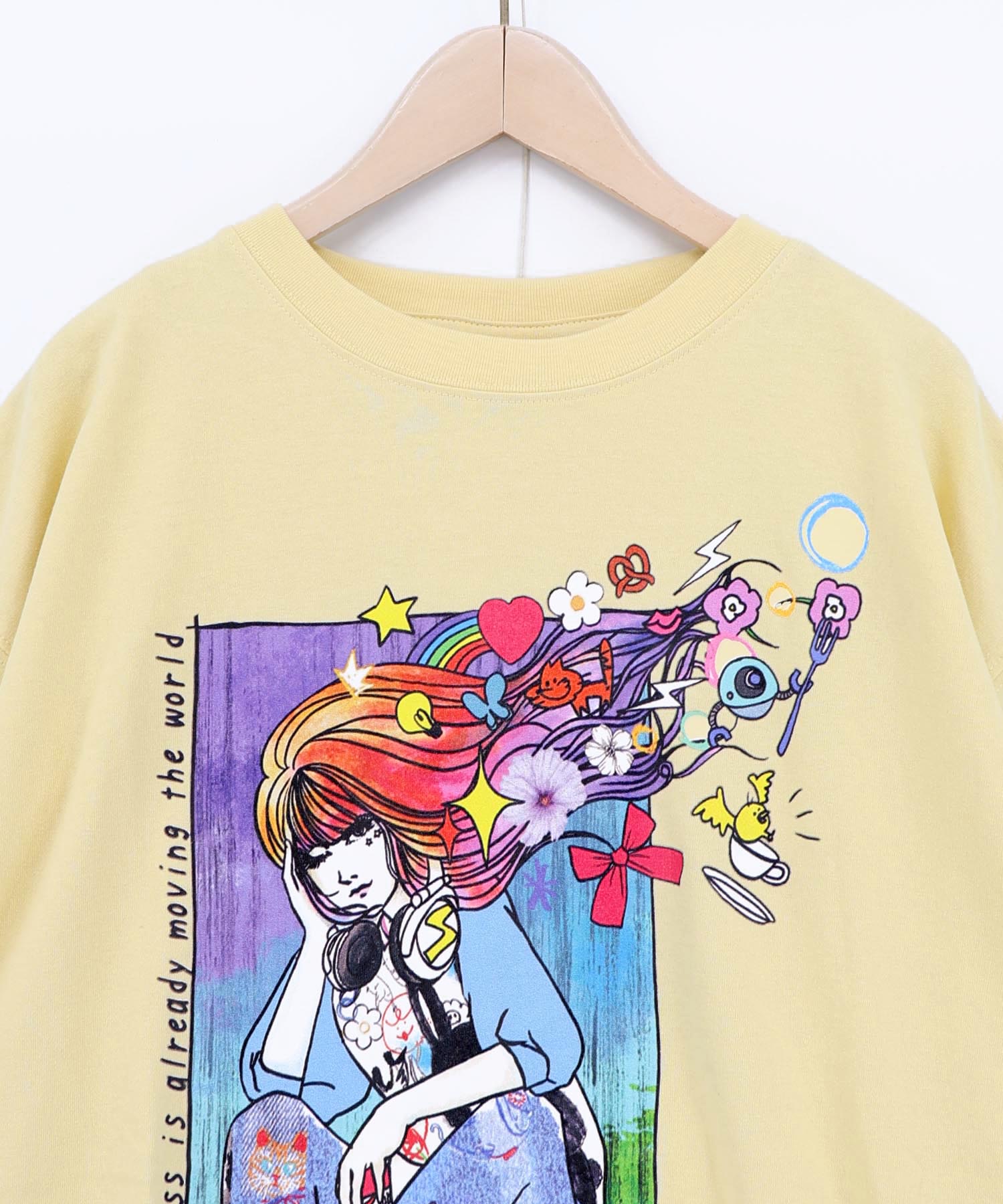 162664：カラフルストリートガール柄Tシャツの通販-ScoLar