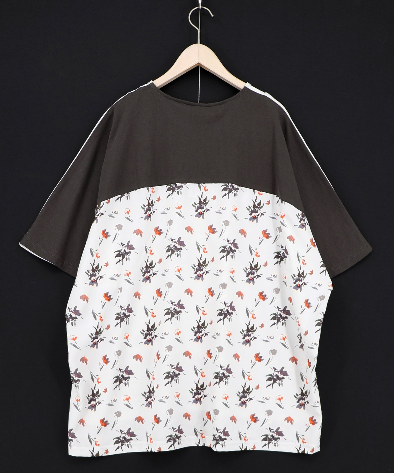162672：スカラーガールズ レース付きTシャツの通販-ScoLar