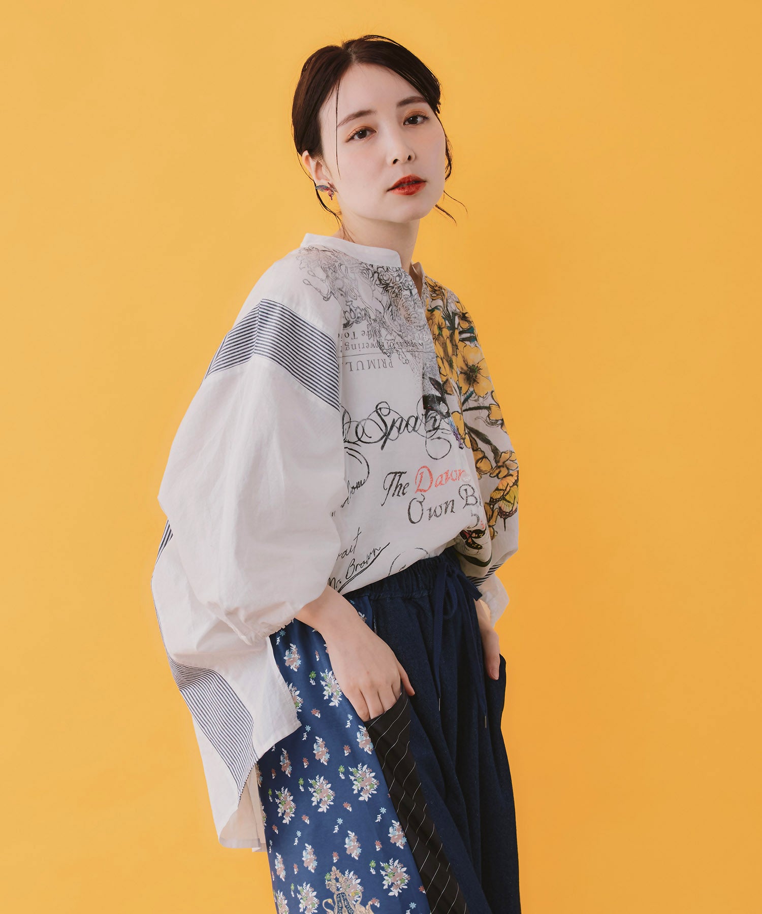 562230：お花柄 ストライプ入り素材切替シャツの通販-ScoLar