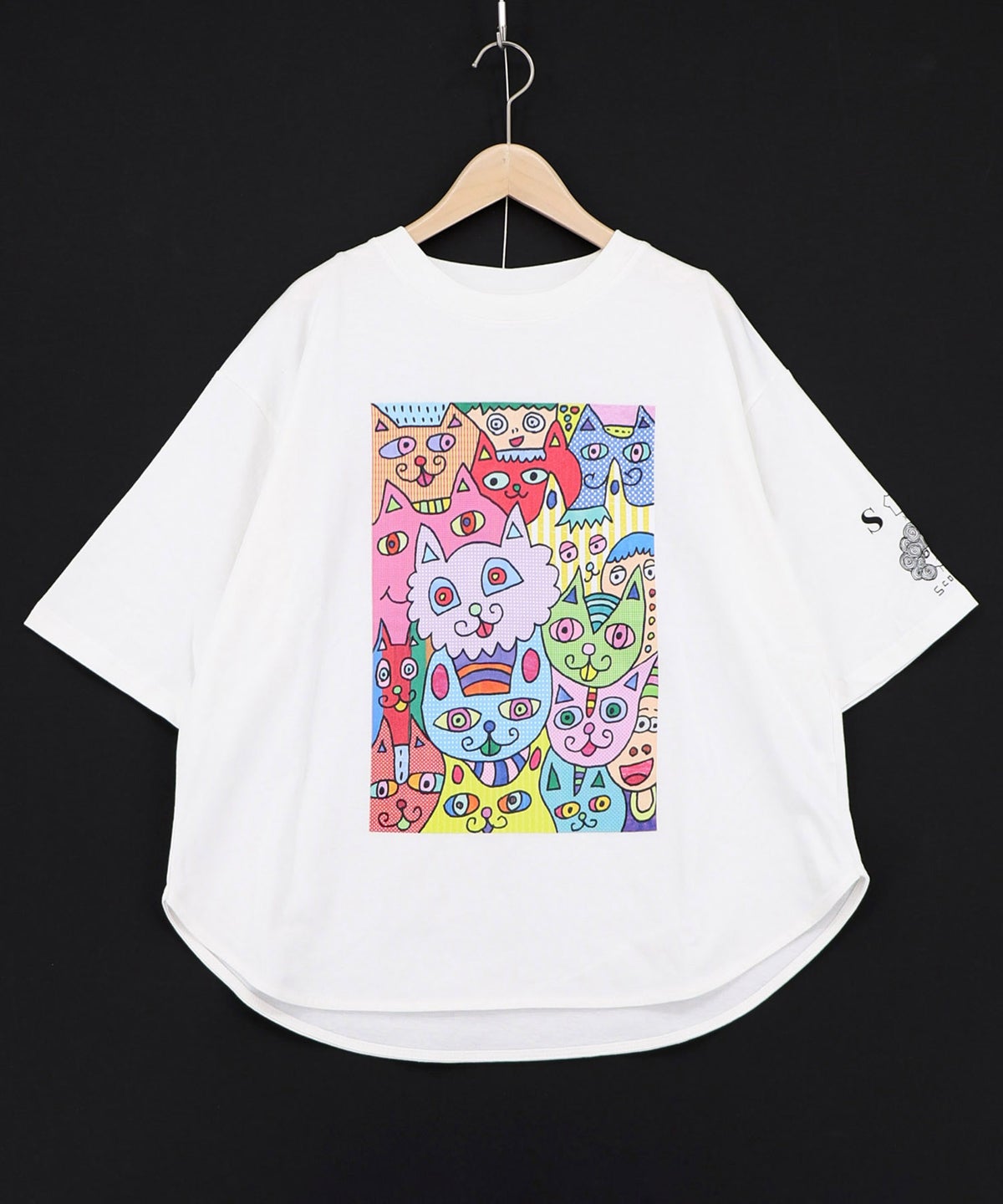 色いろなネコいっぱい柄Tシャツ-2