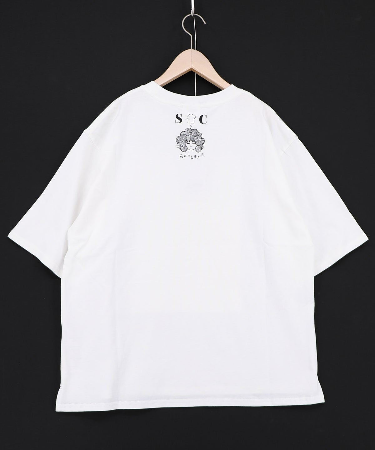 オアシスの夢柄Tシャツ-9