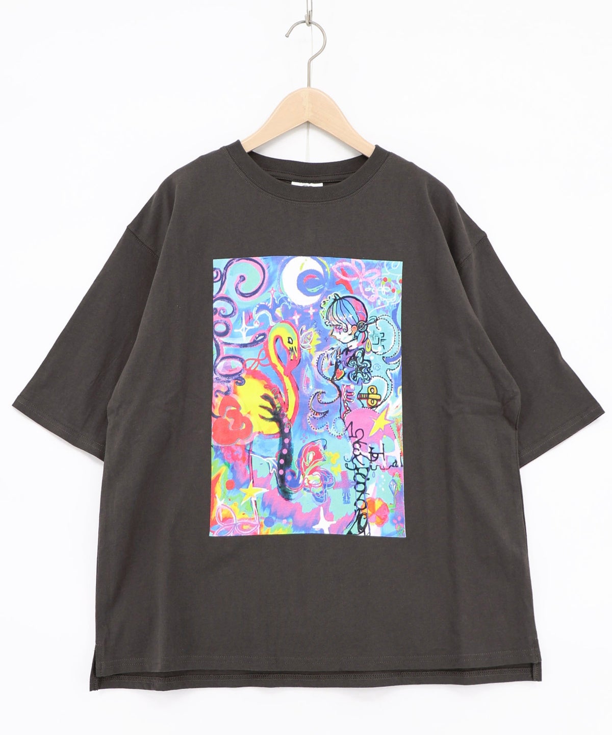オアシスの夢柄Tシャツ-11