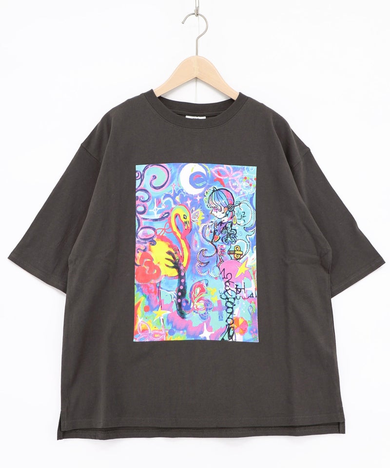 オアシスの夢柄Tシャツ-11