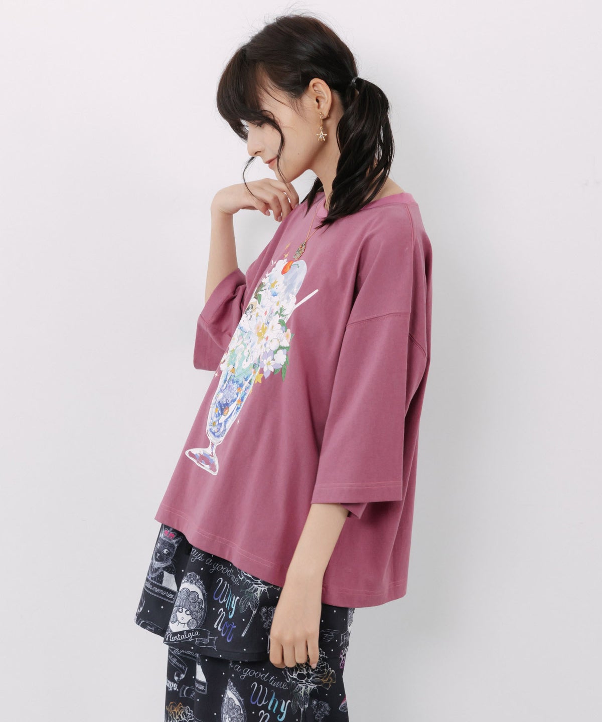 スカラー特性お月見パフェ柄 接触冷感Tシャツ-3