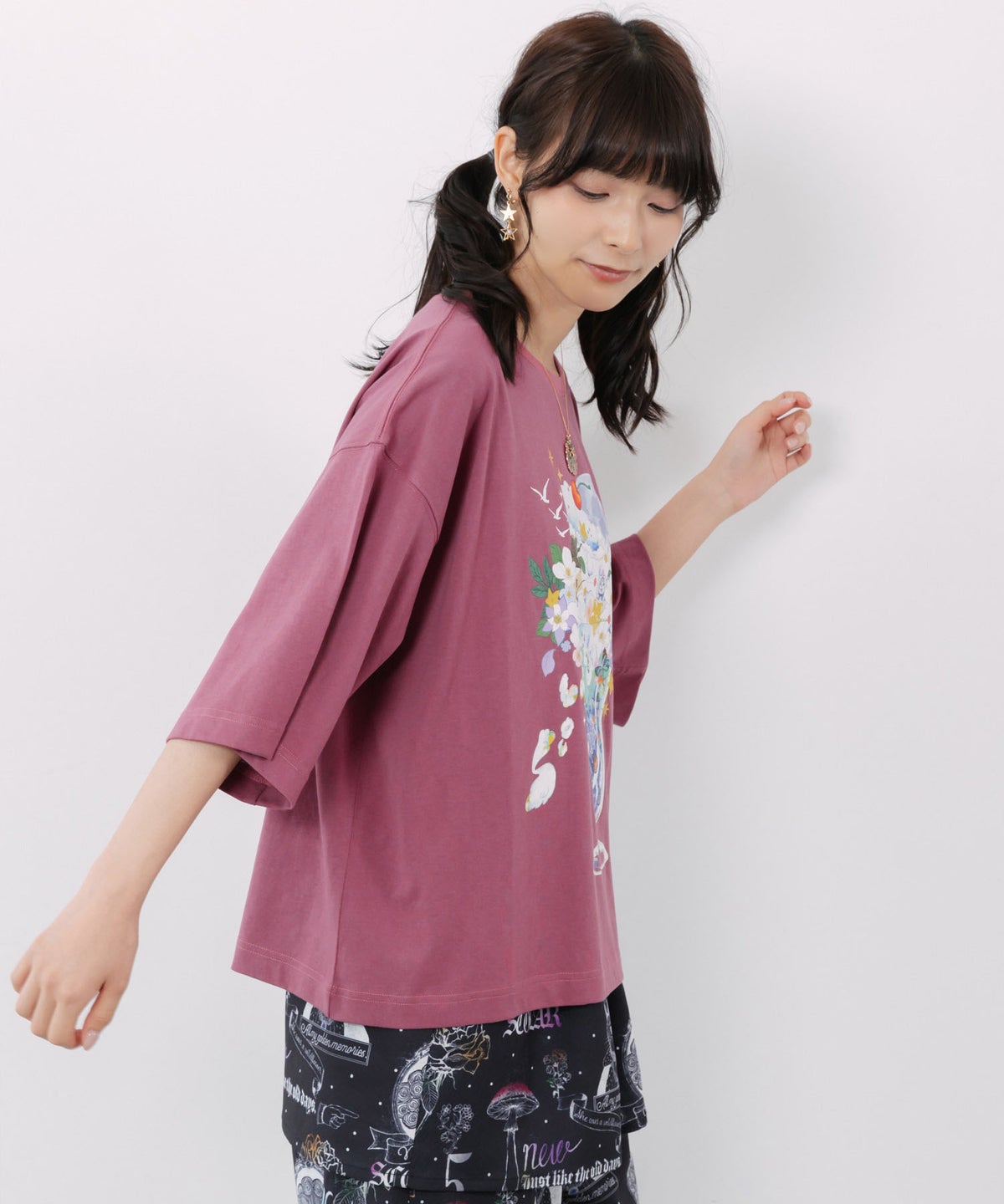 スカラー特性お月見パフェ柄 接触冷感Tシャツ-4