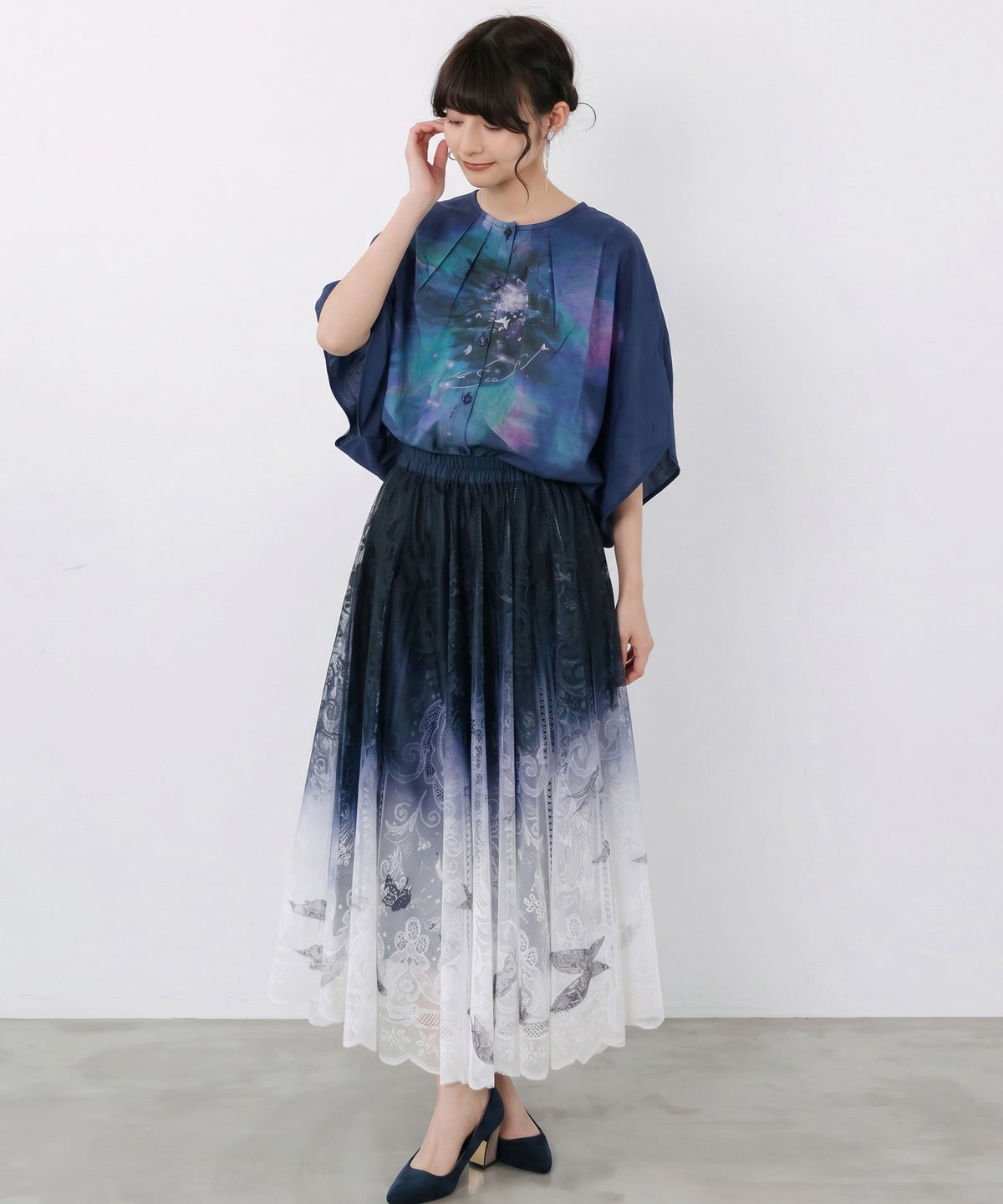 水彩風大花柄 ラウンドシルエットプルオーバー-2