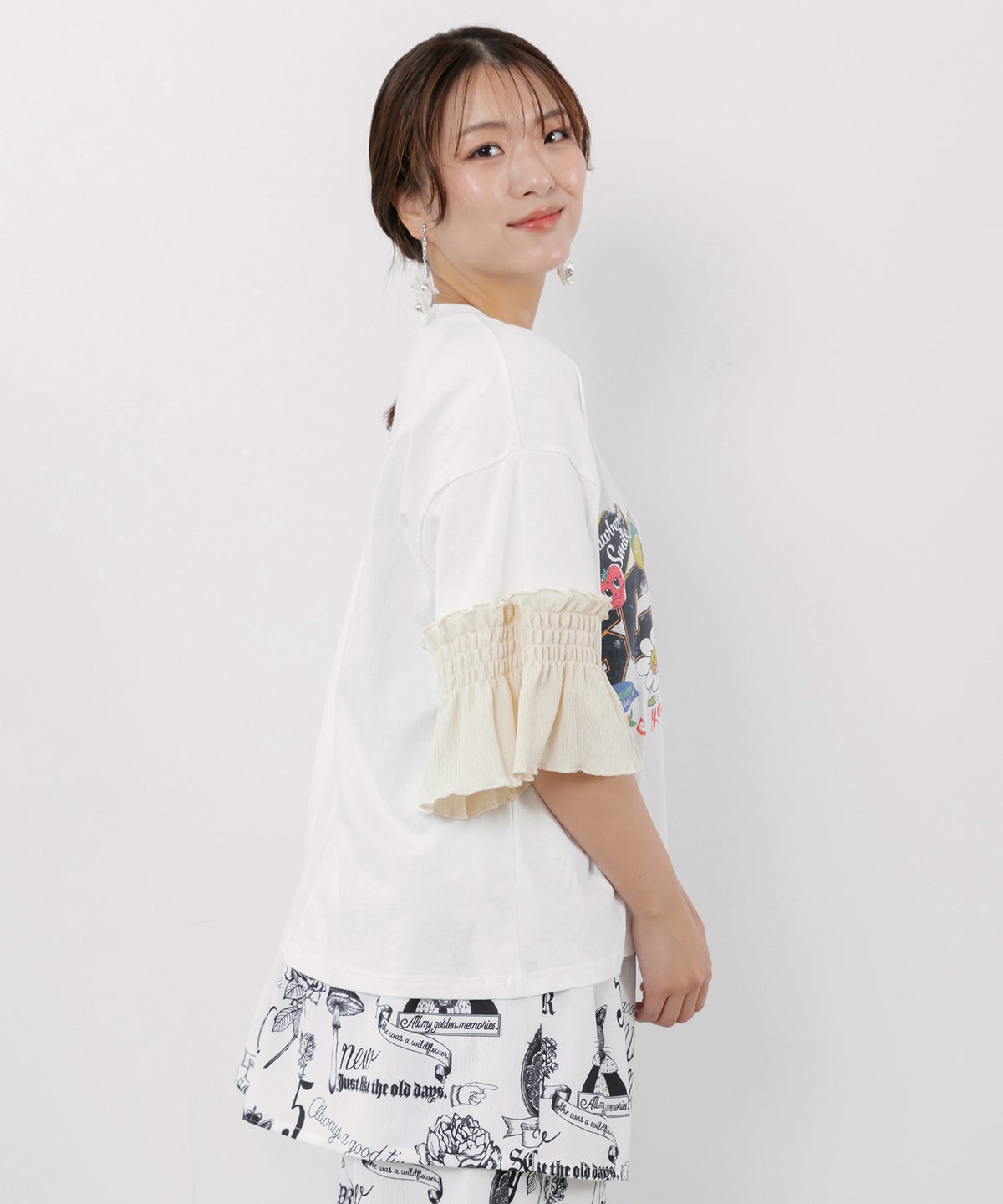フリル袖付き ポップロゴTシャツ-6