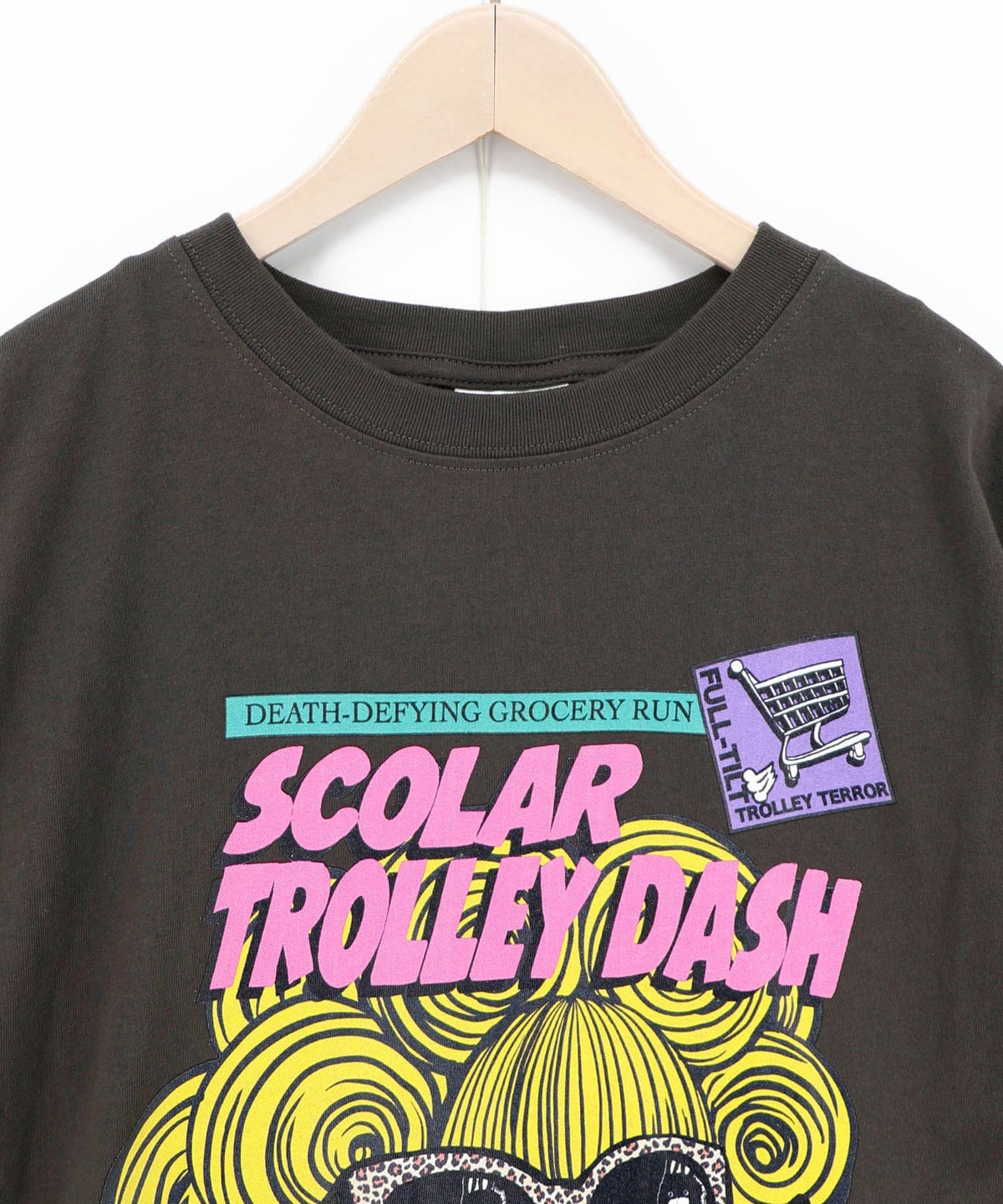 びっくりガール柄 四コマ風Tシャツ-23