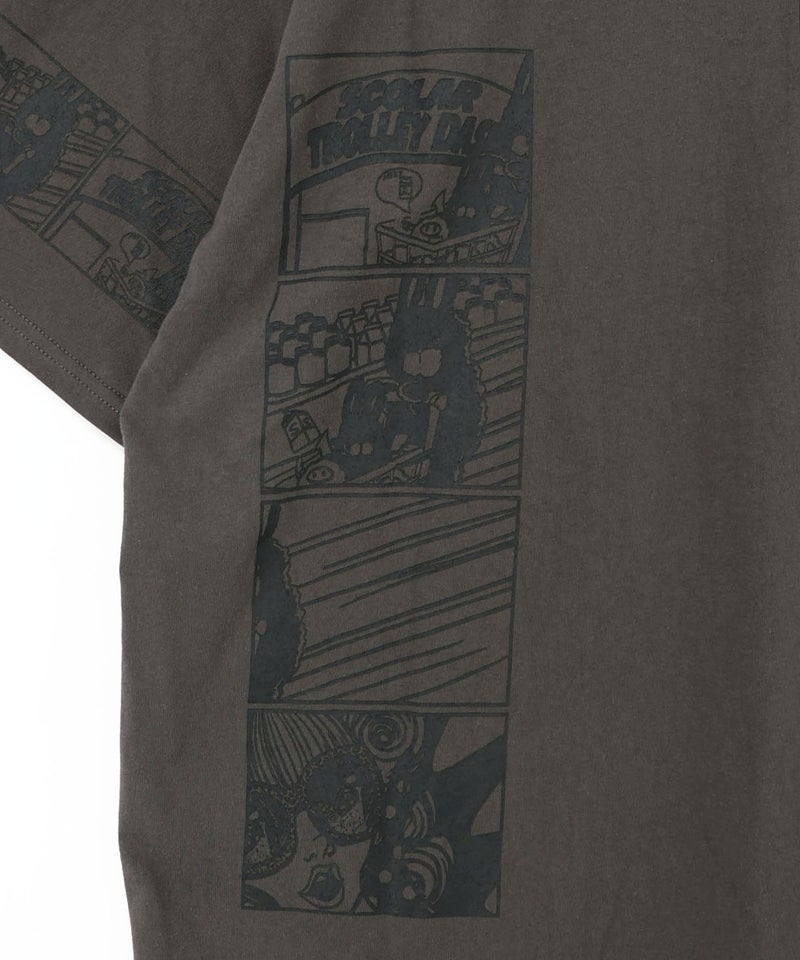 びっくりガール柄 四コマ風Tシャツ-28