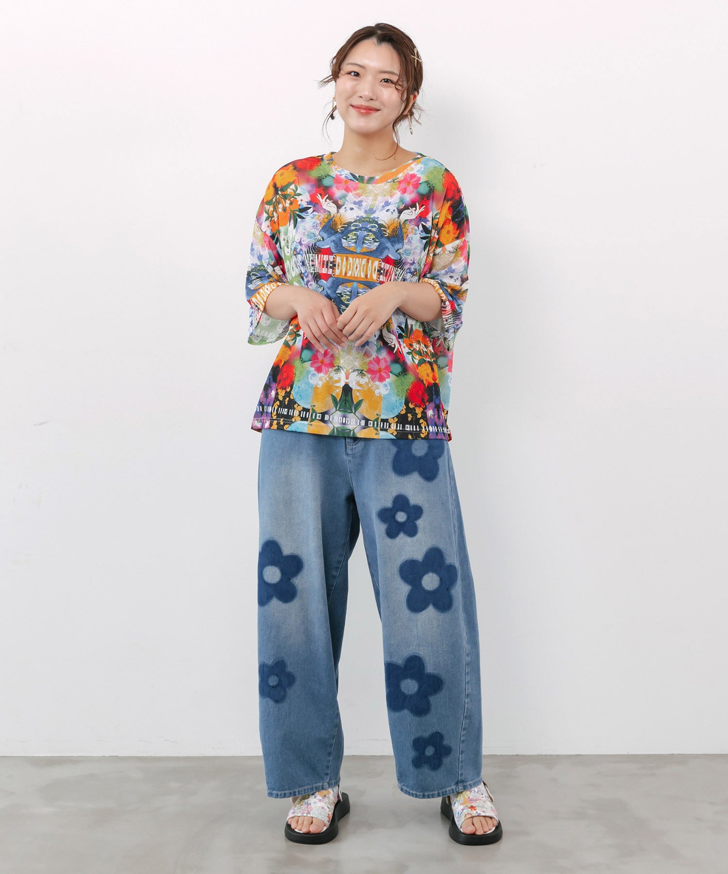 162682：フラワー柄 ブリーチ加工デニムパンツの通販-ScoLar