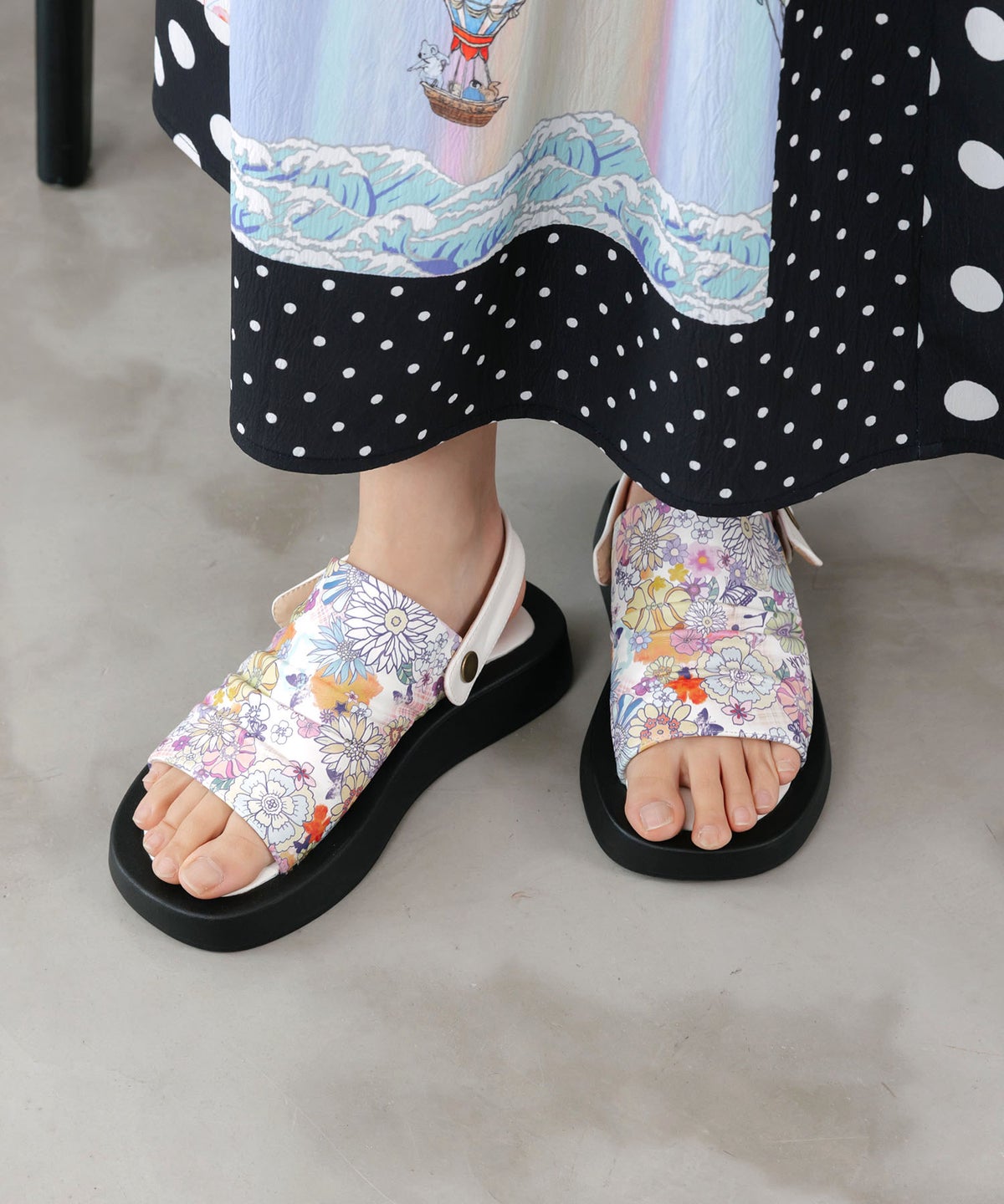 ベルト付き 2WAY花柄サンダル-1