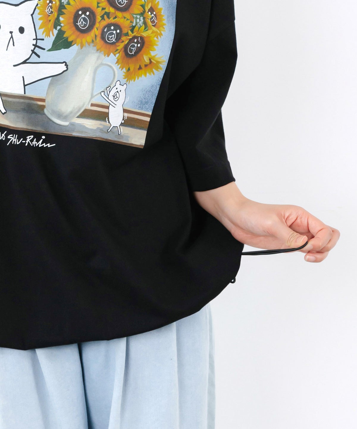 ネコの襲来アート柄 ドロスト付きTシャツ-8