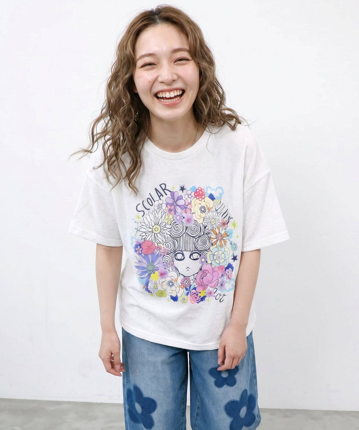 お花に埋もれるスカラーちゃん ジャガードTシャツ-1