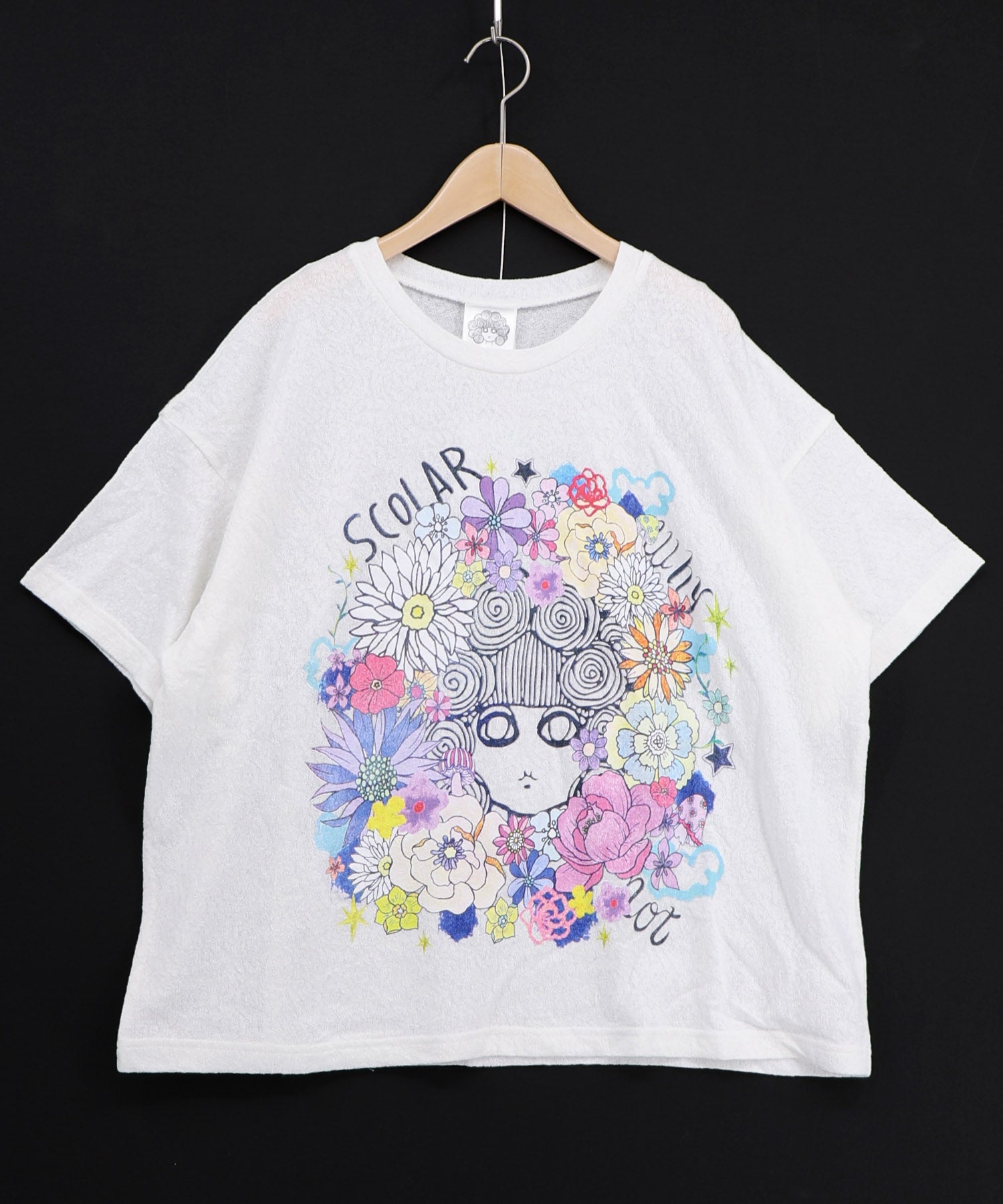 162717：お花に埋もれるスカラーちゃん ジャガードTシャツの通販-ScoLar