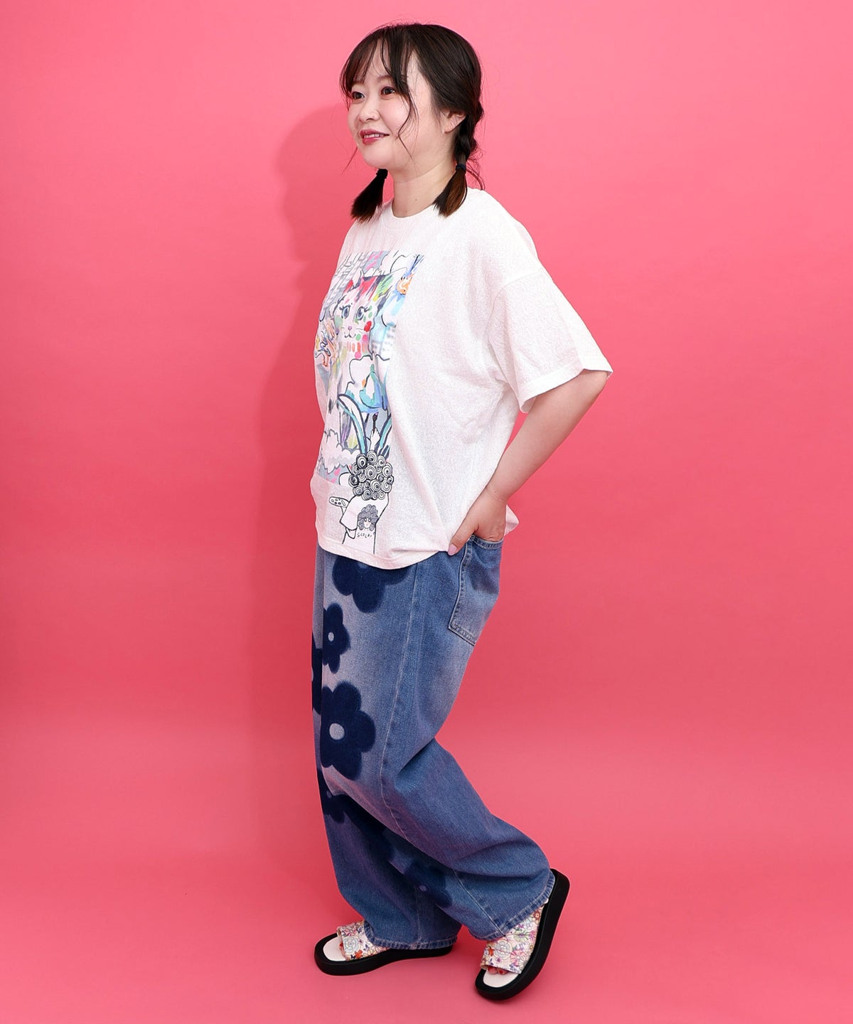 画家スカラーちゃん ネコ柄Tシャツ-3