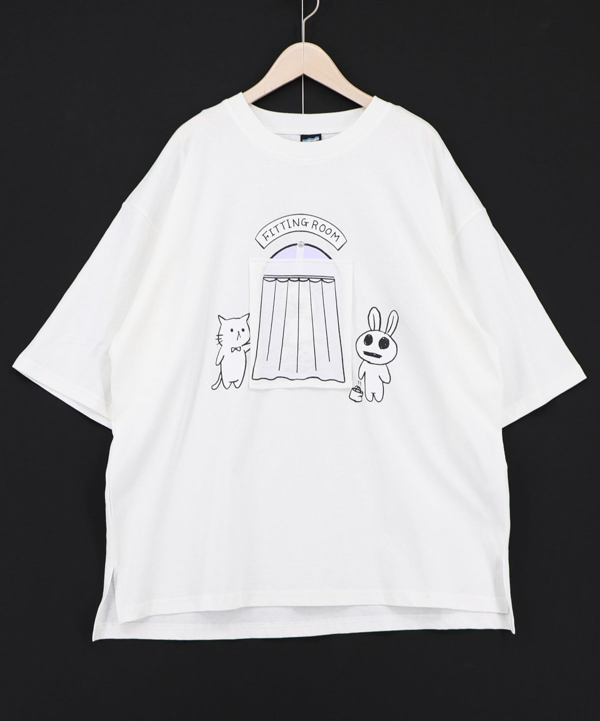 試着室の秘密 お着替え中クマ柄Tシャツ-9