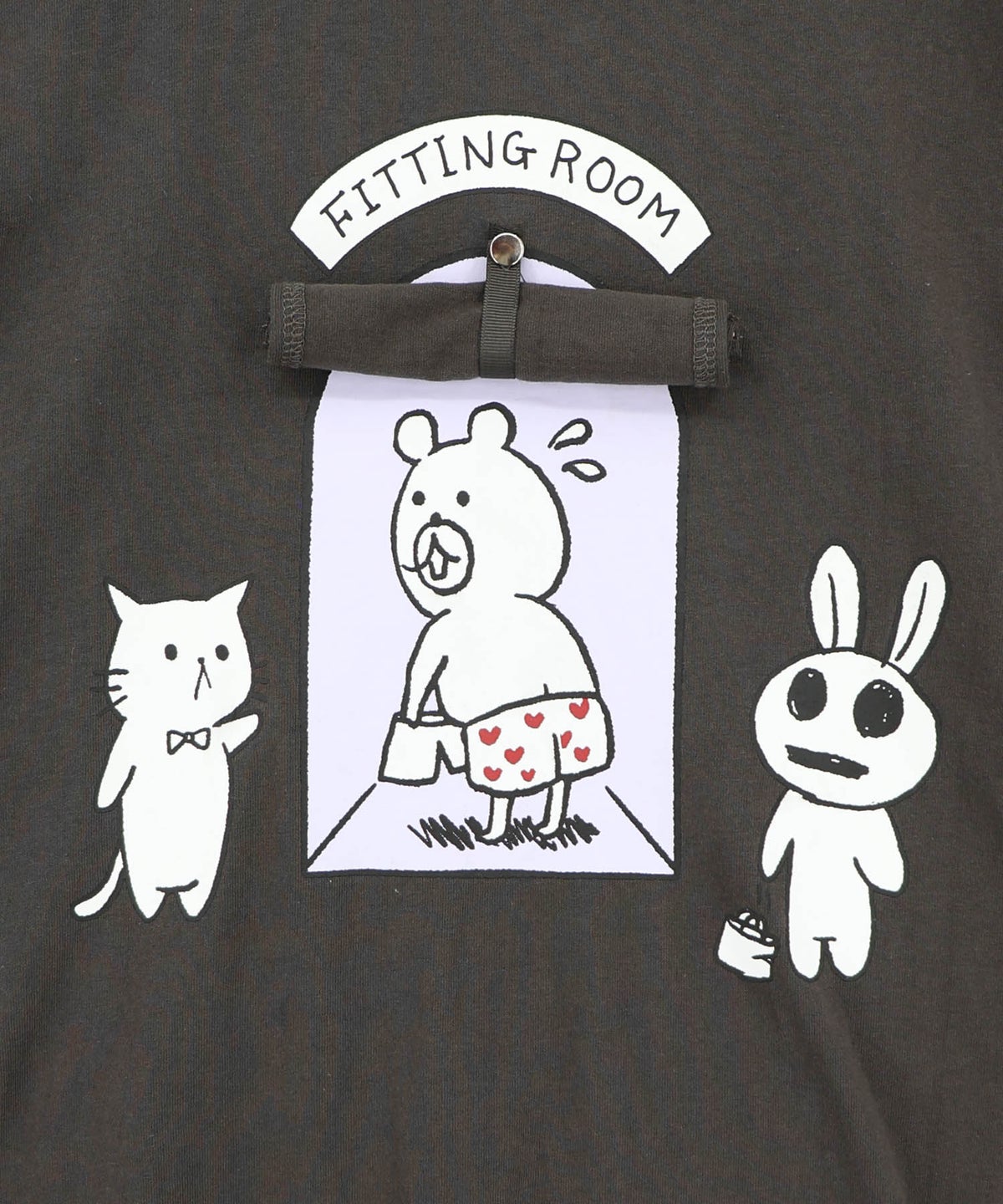 試着室の秘密 お着替え中クマ柄Tシャツ-12