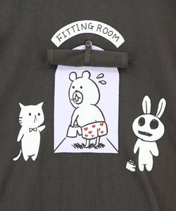 試着室の秘密 お着替え中クマ柄Tシャツ-12