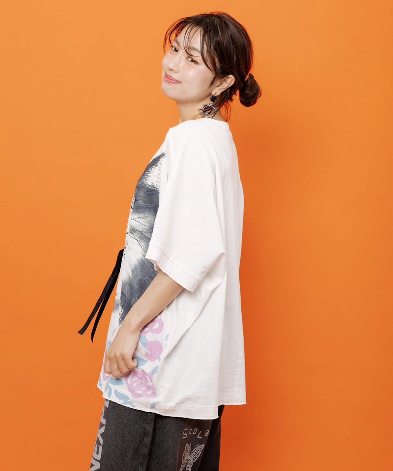 リボン付き もふもふハチワレネコ柄Tシャツ-3