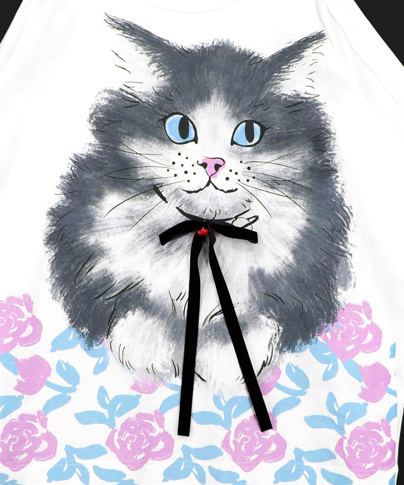 リボン付き もふもふハチワレネコ柄Tシャツ-11