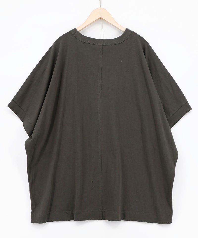 リボン付き もふもふハチワレネコ柄Tシャツ-13
