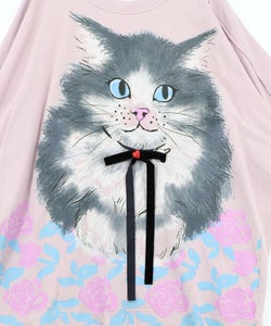 リボン付き もふもふハチワレネコ柄Tシャツ-17