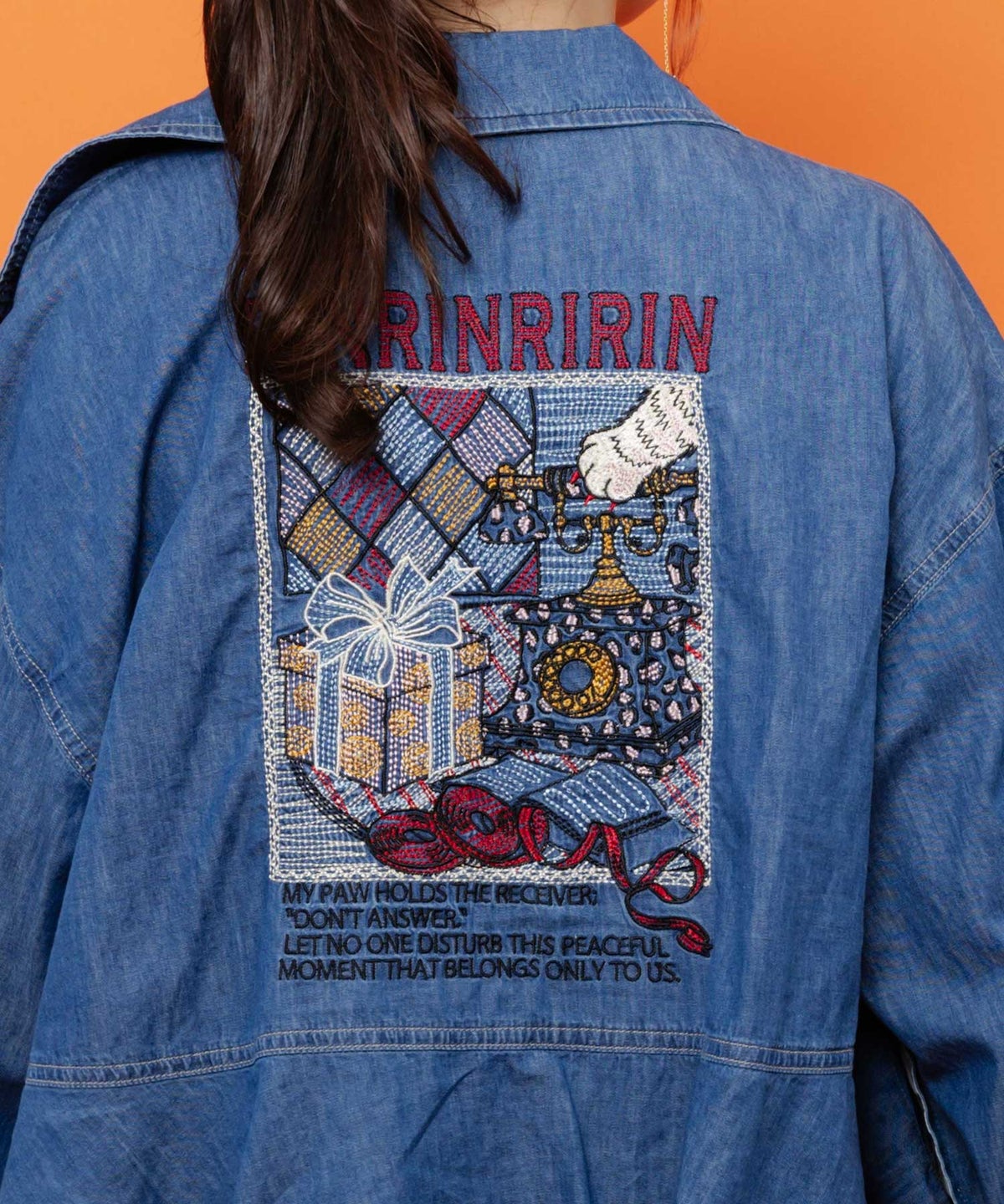 テレフォン柄バック刺繍 デニムジャケット-7