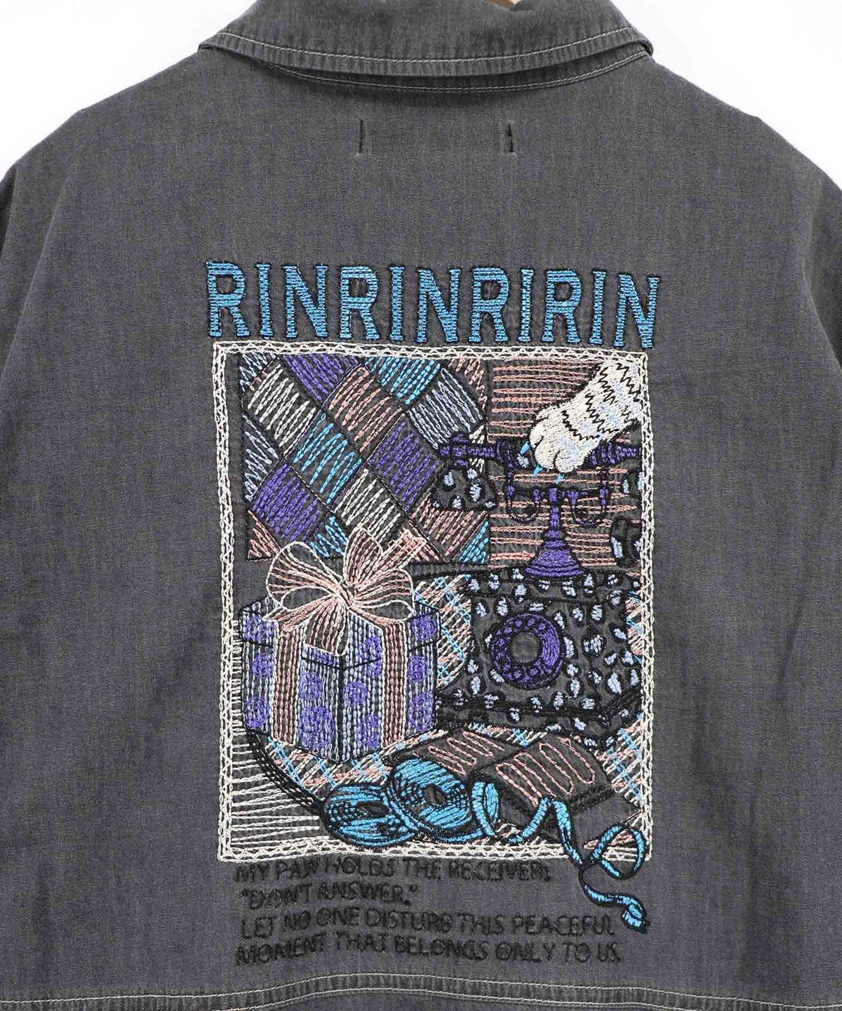 テレフォン柄バック刺繍 デニムジャケット-18