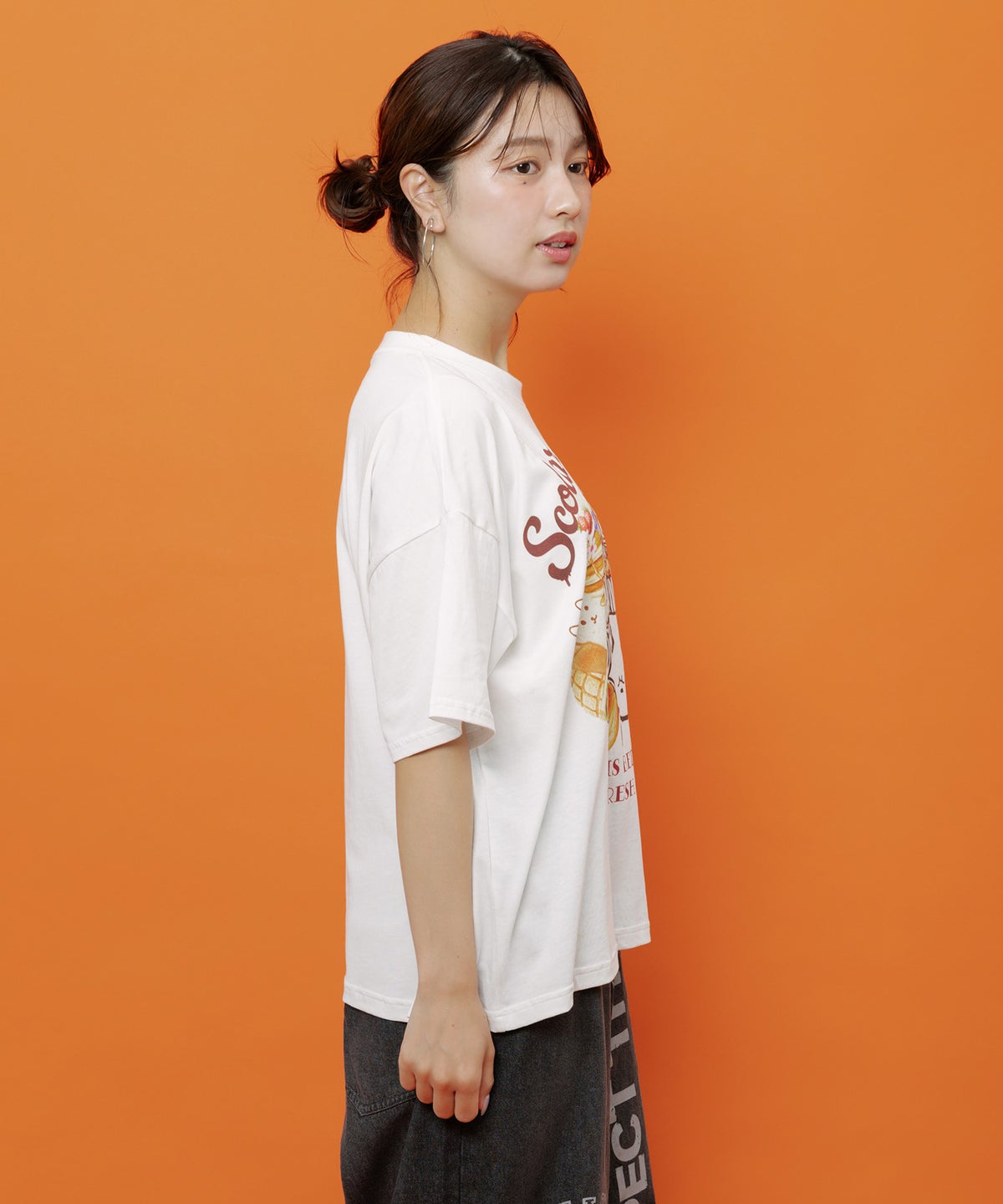 スカラーちゃんベーカリー柄Tシャツ-5