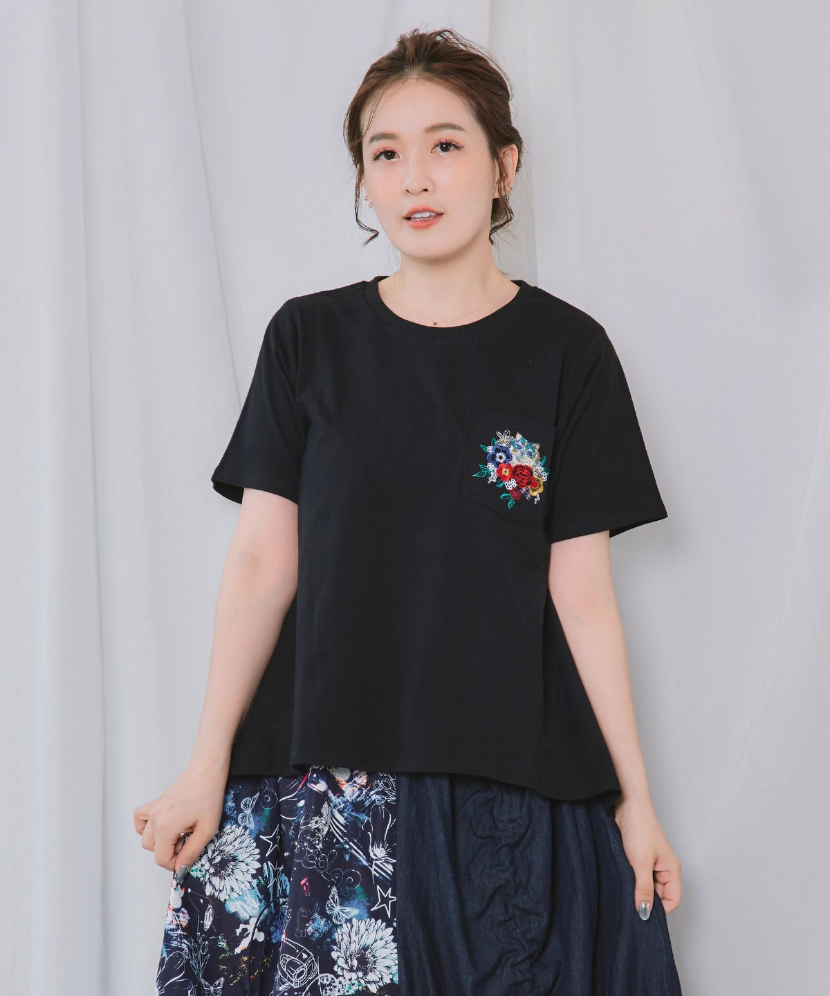 花ネコワンポイント刺繍 無地orボーダーTシャツ-3