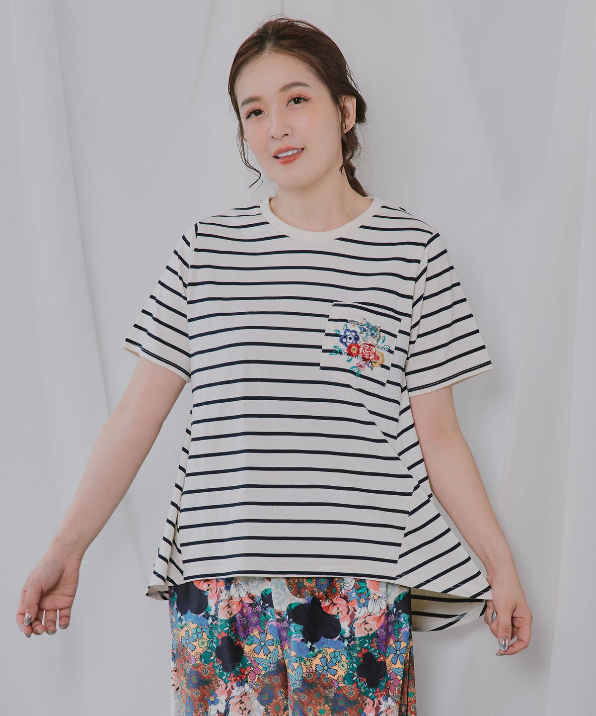 花ネコワンポイント刺繍 無地orボーダーTシャツ-9