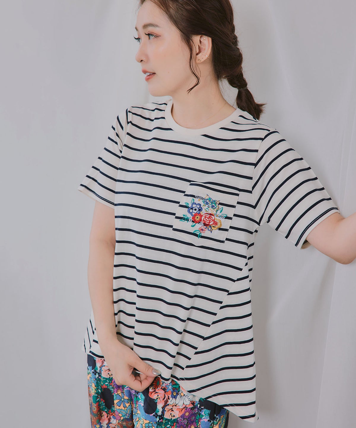 花ネコワンポイント刺繍 無地orボーダーTシャツ-12