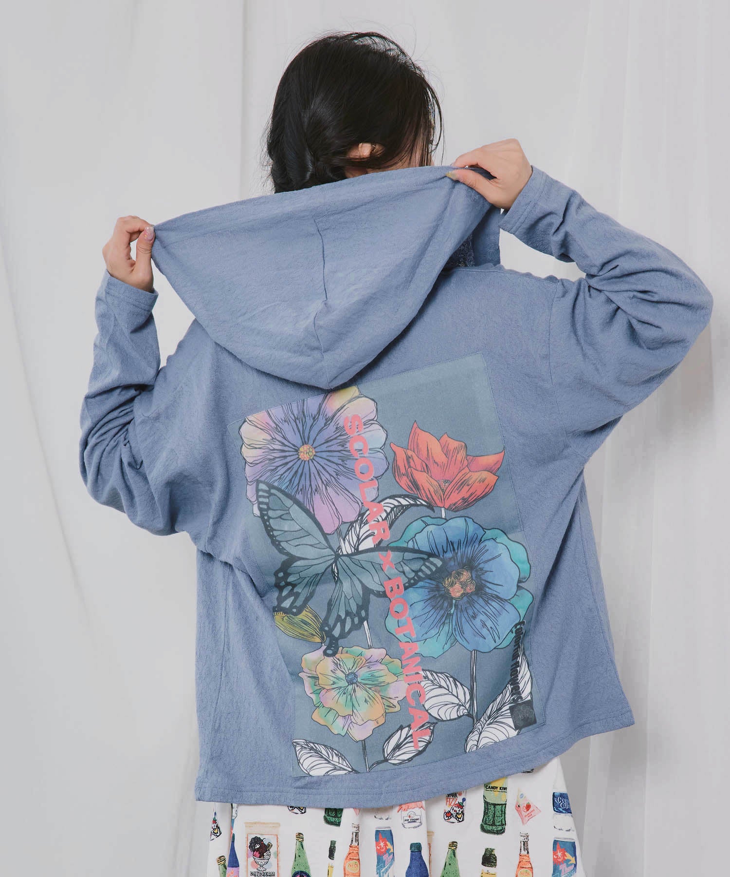 162638-1：花蝶バックアップリケ ローズジャガードパーカーの通販-ScoLar