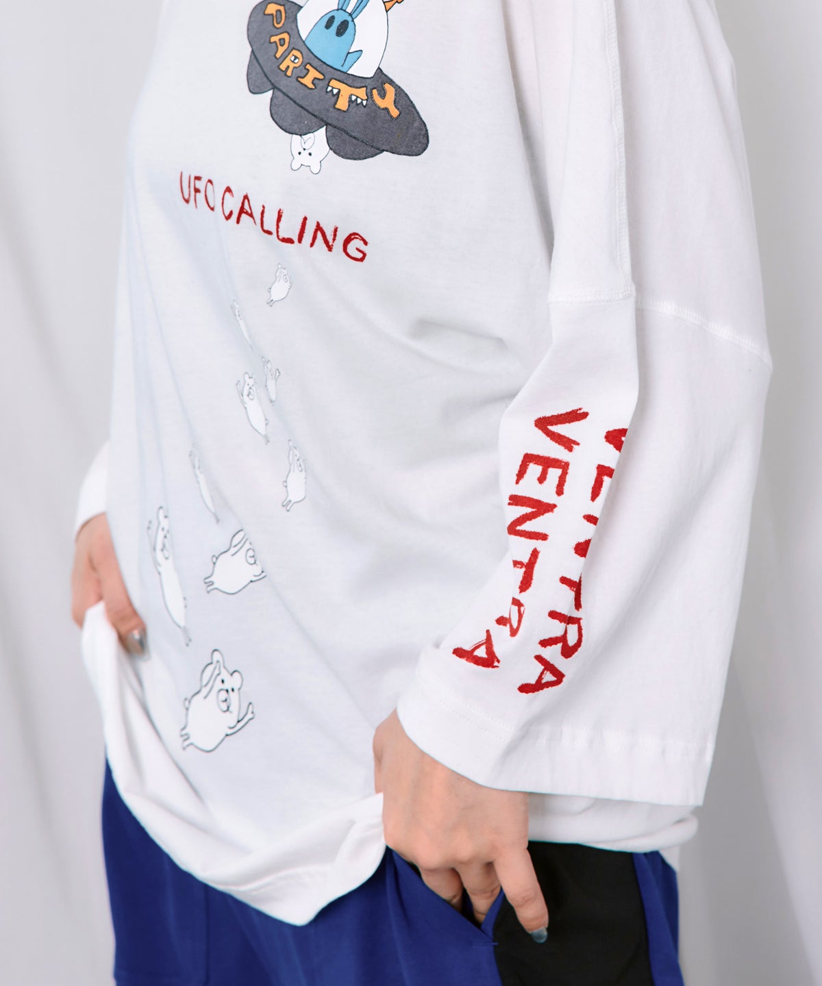 UFO離脱クマ柄Tシャツ-6