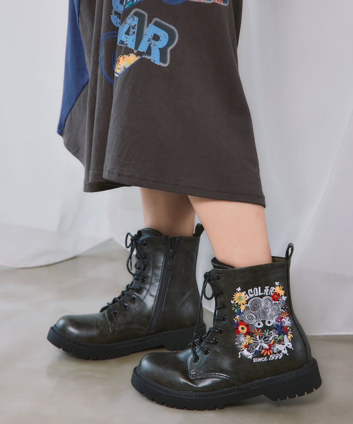 スカラーちゃん&お花刺繍 合皮ブーツ-3