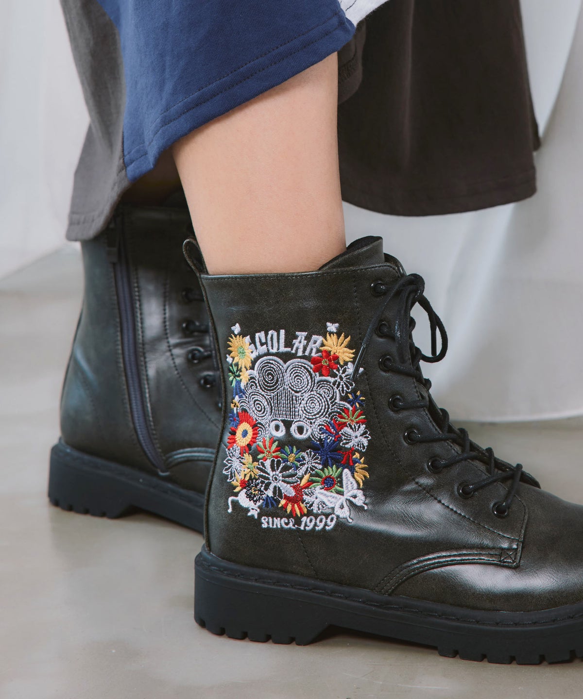 スカラーちゃん&お花刺繍 合皮ブーツ-6