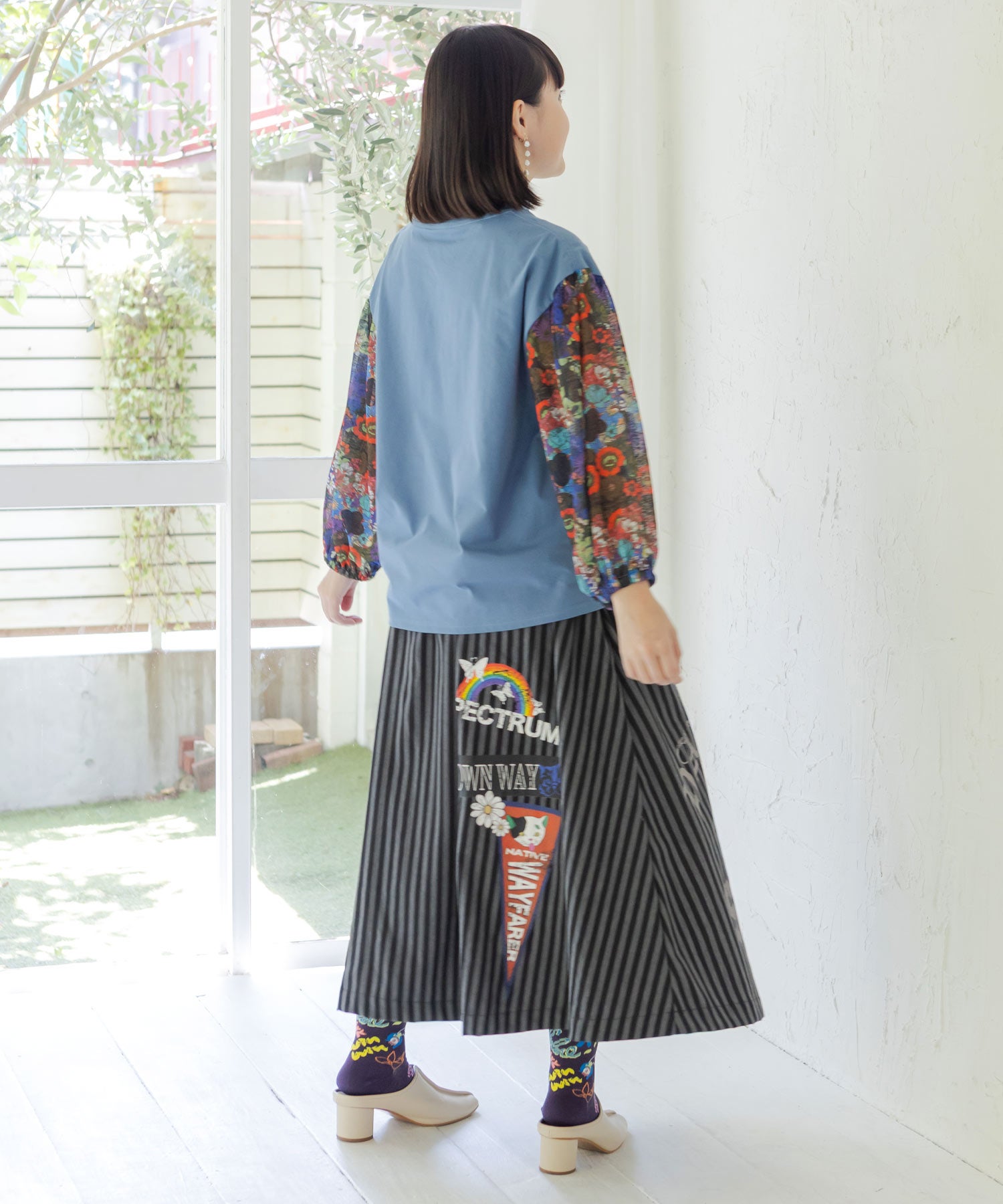 163656：カラフルマーケット柄 袖切替プルオーバーの通販-ScoLar