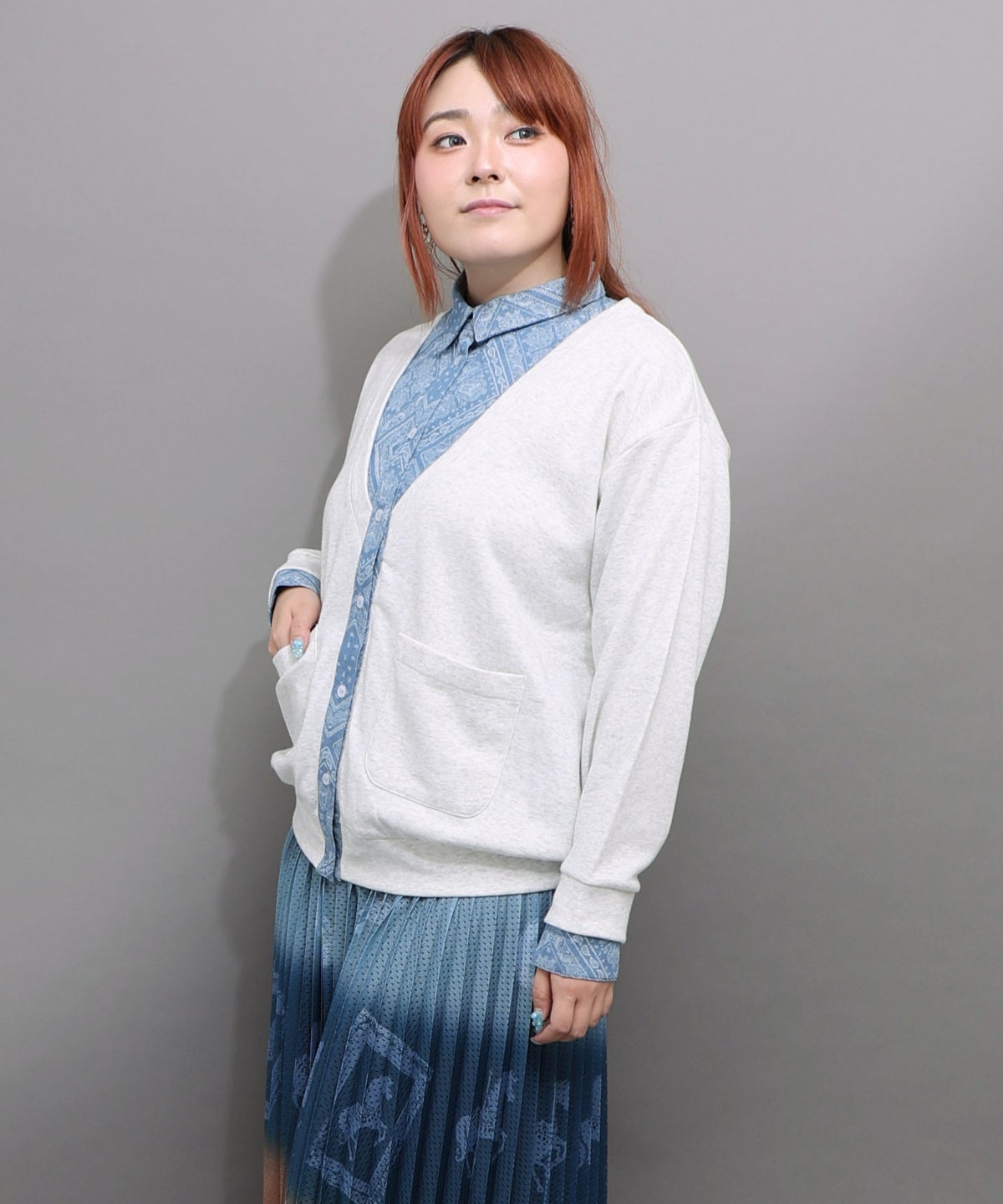 後ろ刺繍 レイヤード風カーディガン-3