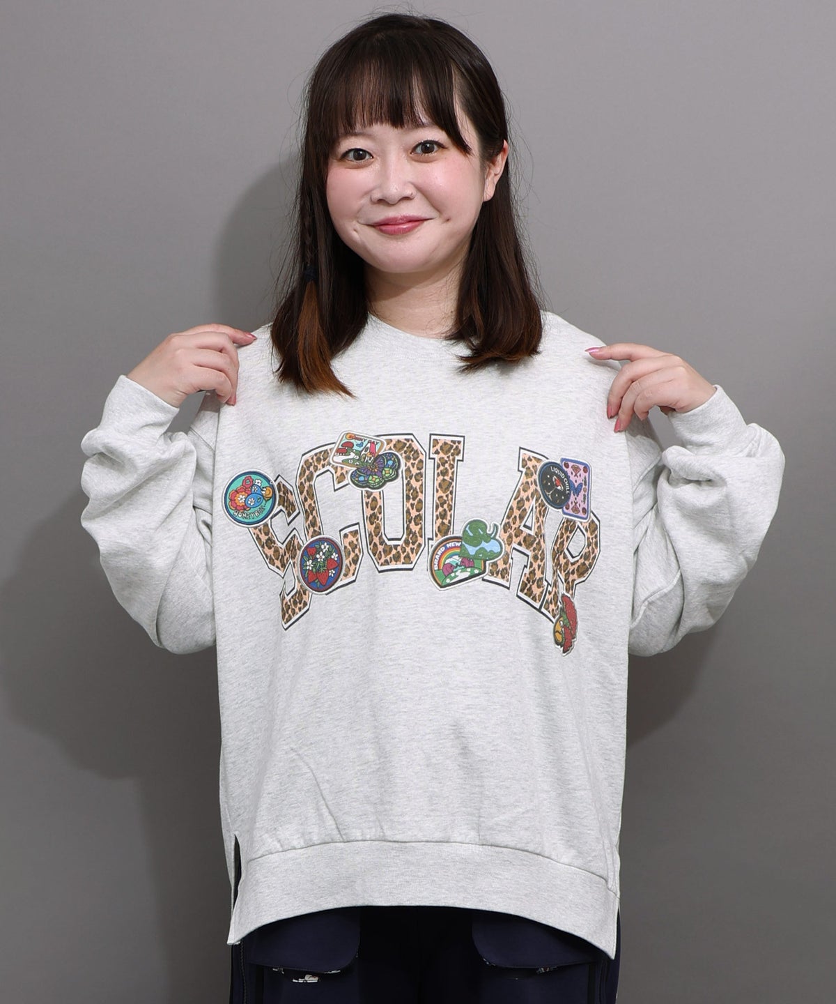 ワッペン風刺繍 レオパードロゴプルオーバー-3