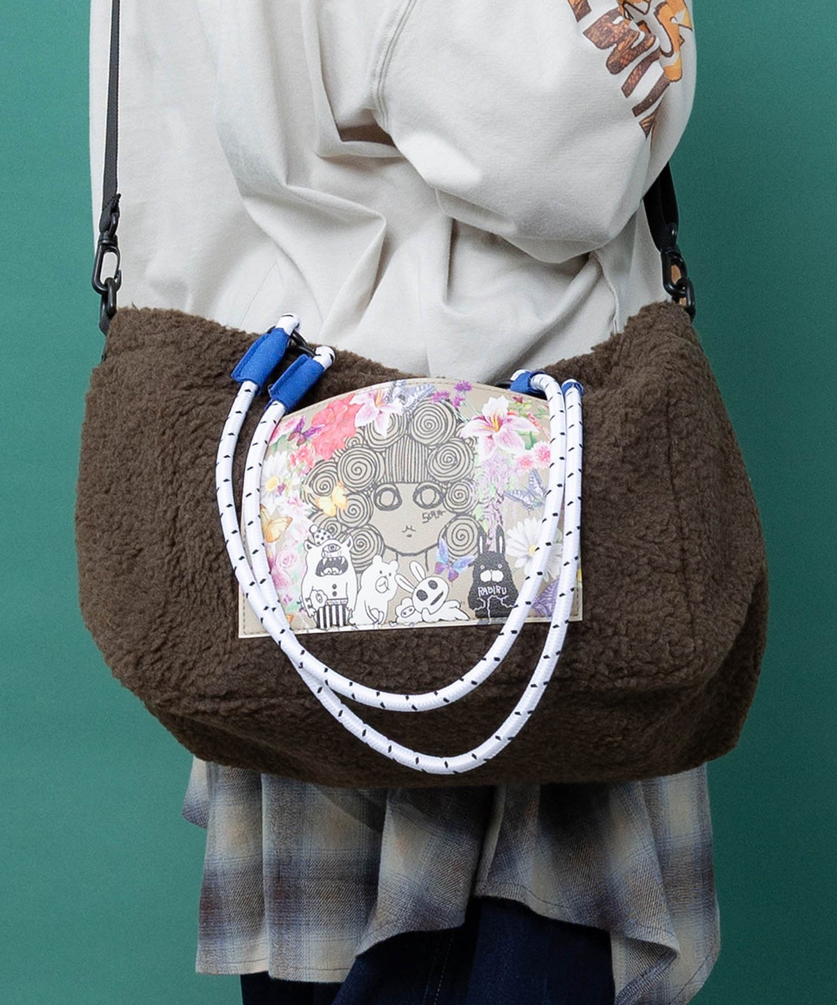 総柄アップリケポケット付き 2wayボアトート-3