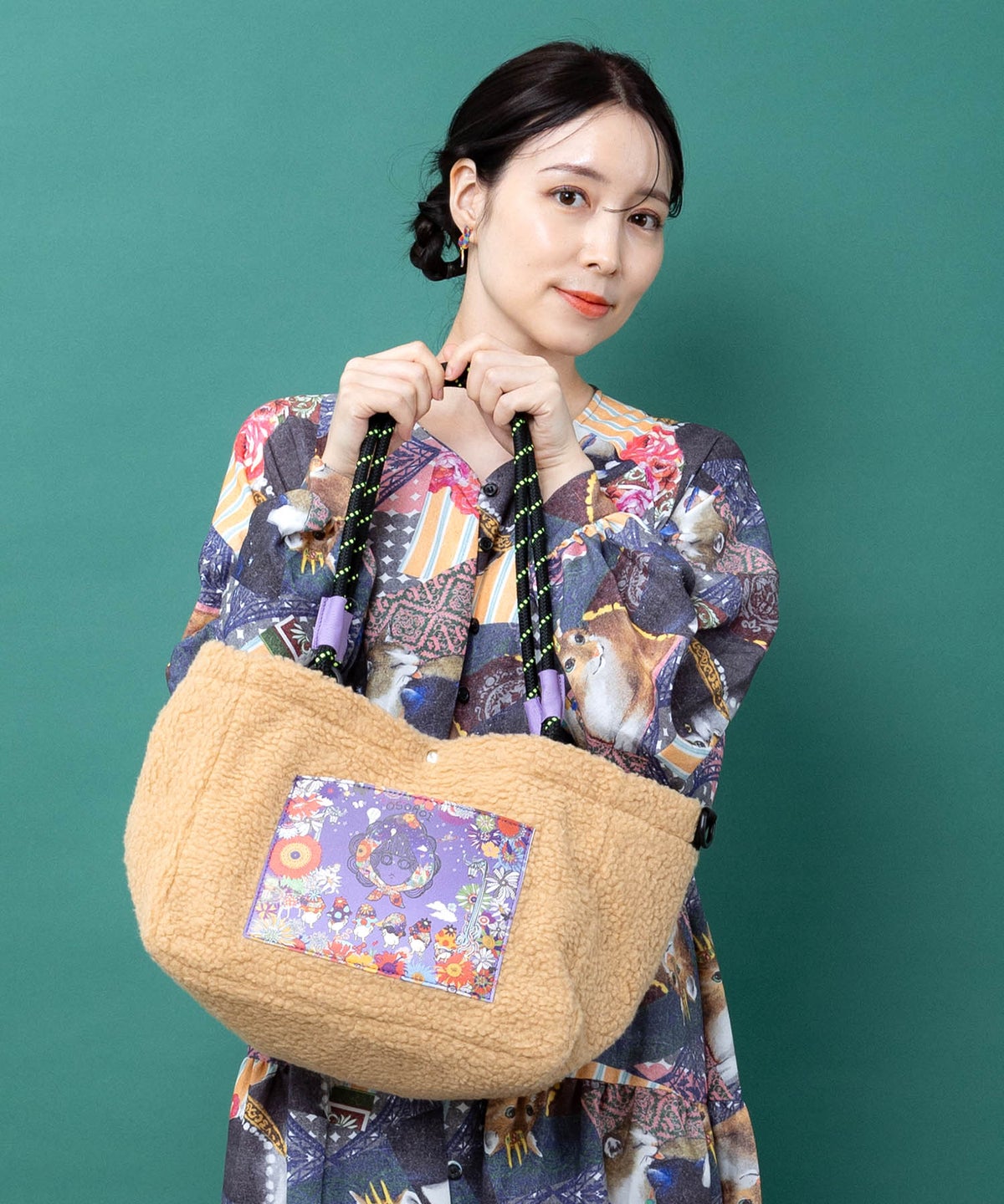 総柄アップリケポケット付き 2wayボアトート-5