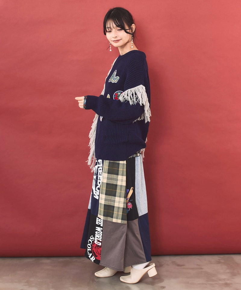 ワッペン風アップリケ付き 配色フリンジニット-6